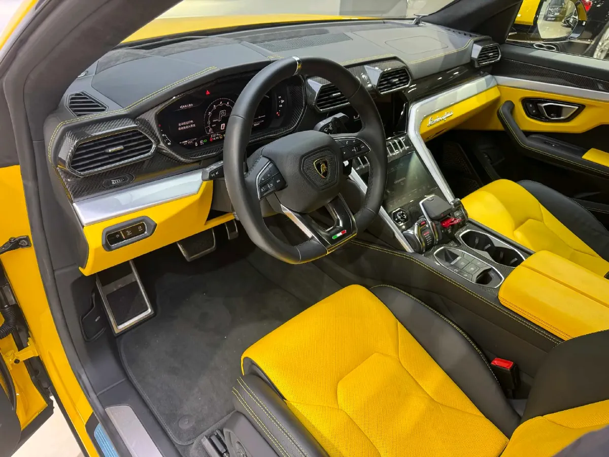 2021 Lamborghini Urus 4.0T 641HP V8 8AT,autocango,china used car exporter,china ev exporter,chinese used car exporter,chinese used ev exporter