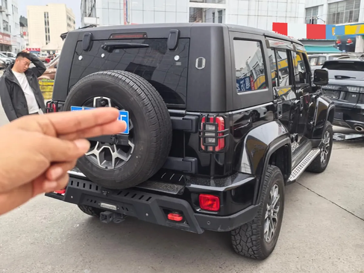 2018 Beijing BJ40 2.3T 250HP L4 6AT,autocango,china used car exporter,china ev exporter,chinese used car exporter,chinese used ev exporter