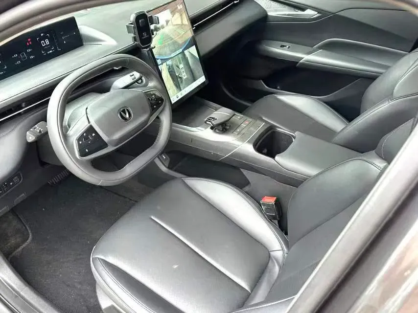 2023 ChangAn Lamore 1.5T 170HP L4 7DCT,autocango,china used car exporter,china ev exporter,chinese used car exporter,chinese used ev exporter