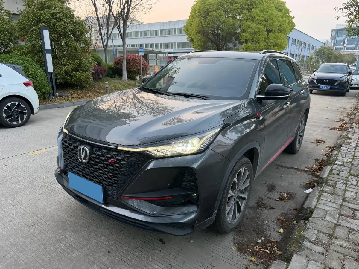 2020 ChangAn CS75 Plus 2.0T 233HP L4 8AT,autocango,china used car exporter,china ev exporter,chinese used car exporter,chinese used ev exporter