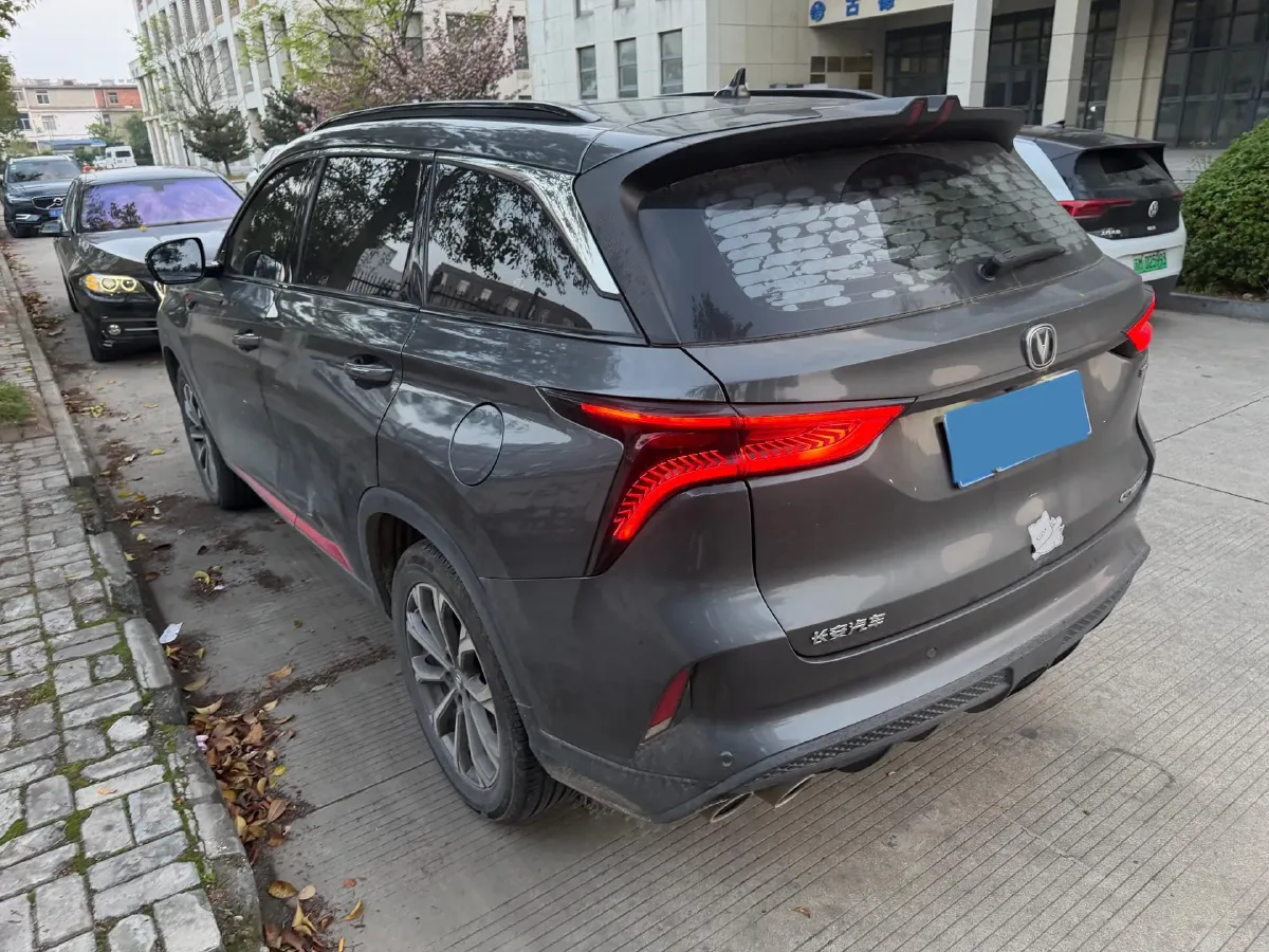 2020 ChangAn CS75 Plus 2.0T 233HP L4 8AT,autocango,china used car exporter,china ev exporter,chinese used car exporter,chinese used ev exporter