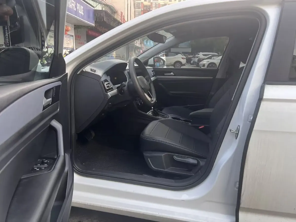 2023 Volkswagen Lavida 1.5L 113HP L4 6AT,autocango,china used car exporter,china ev exporter,chinese used car exporter,chinese used ev exporter