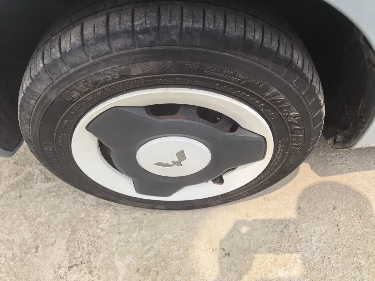 2021 WuLing HongGuang MINI EV BEV 13.8KWH,autocango,china used car exporter,china ev exporter,chinese used car exporter,chinese used ev exporter