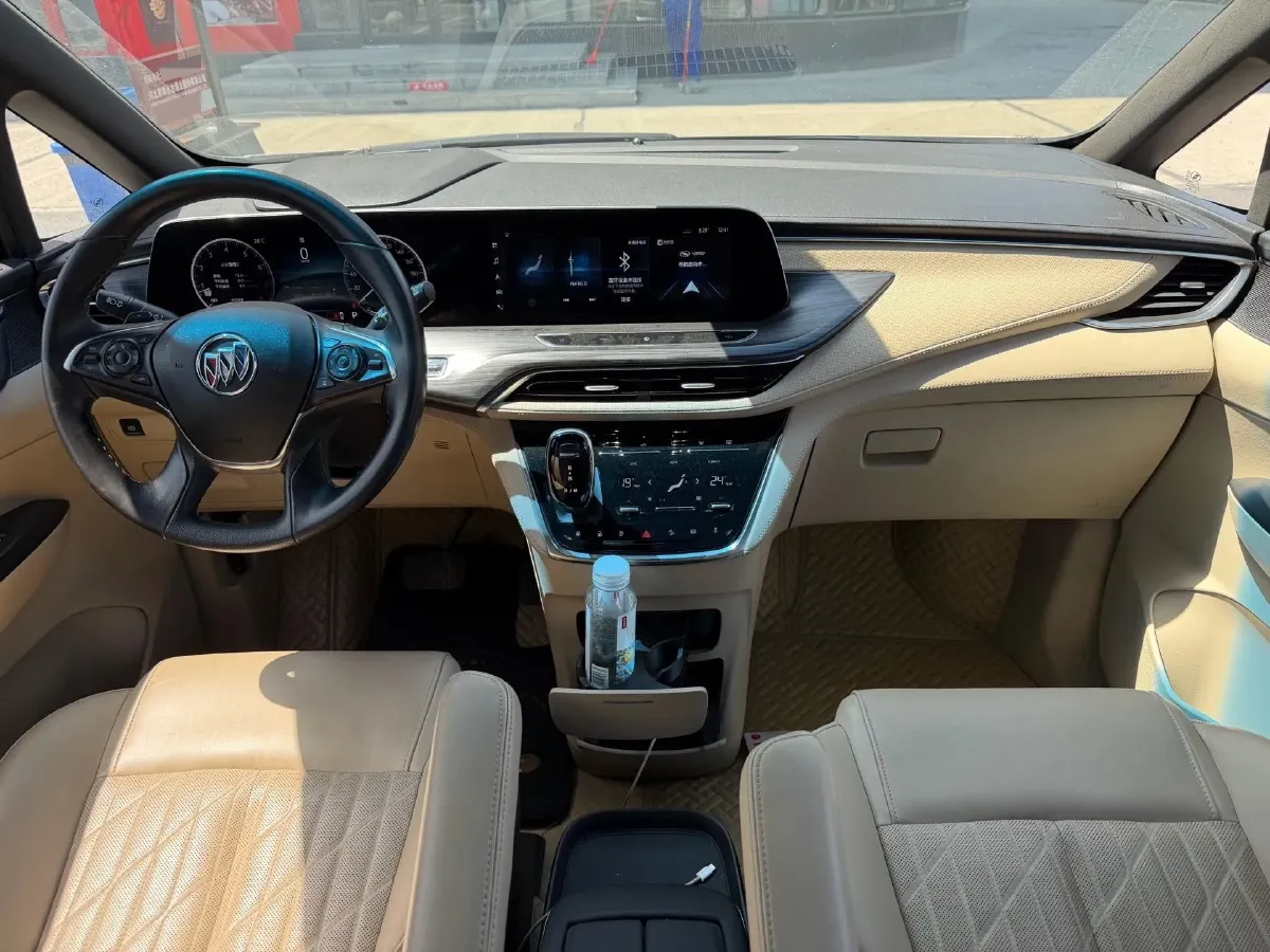 2022 Buick GL8 2.0T 237HP L4 9AT,autocango,china used car exporter,china ev exporter,chinese used car exporter,chinese used ev exporter