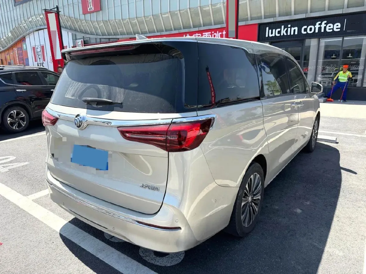 2022 Buick GL8 2.0T 237HP L4 9AT,autocango,china used car exporter,china ev exporter,chinese used car exporter,chinese used ev exporter