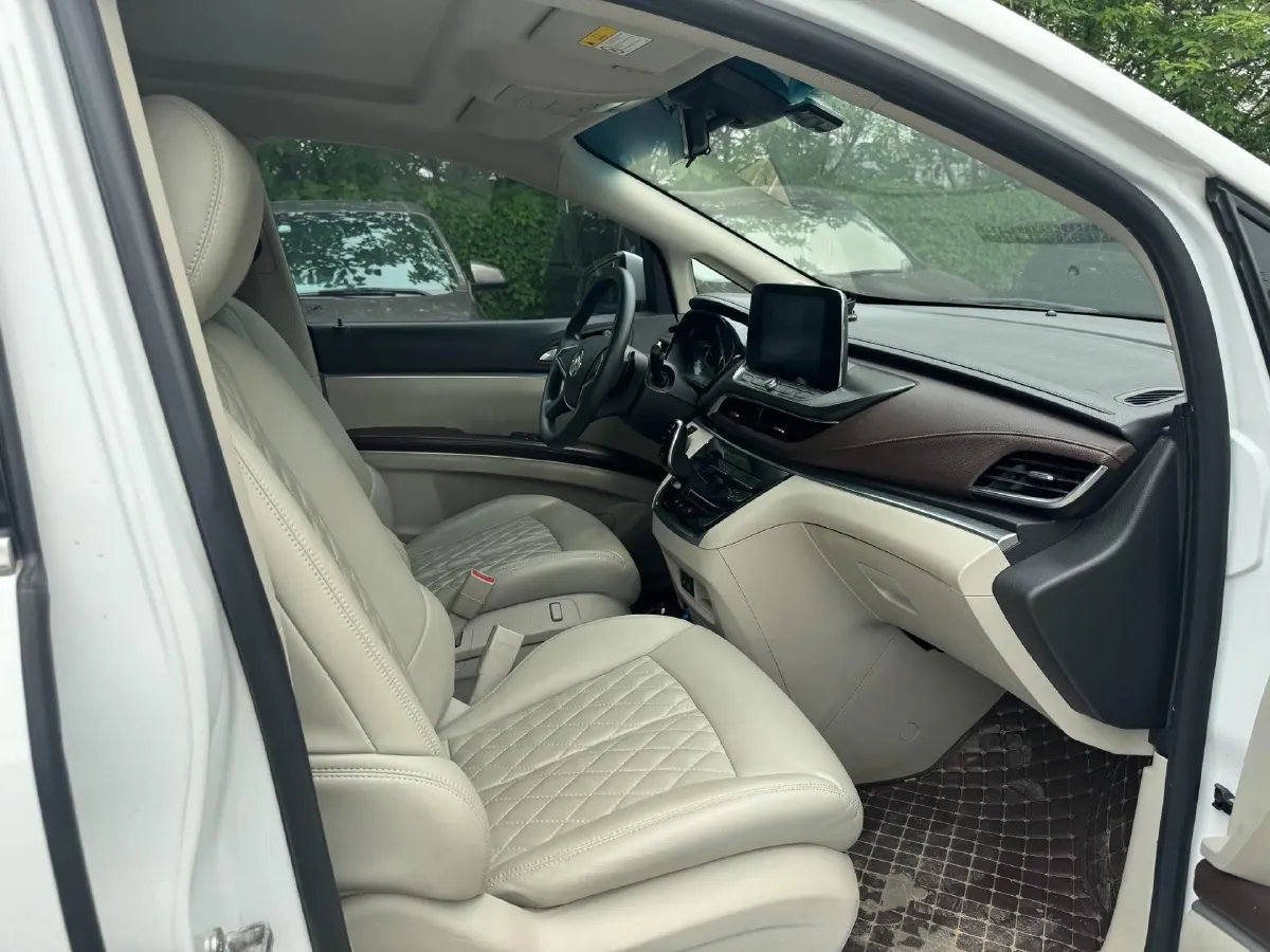 2021 Buick GL8 2.0T 237HP L4 9AT,autocango,china used car exporter,china ev exporter,chinese used car exporter,chinese used ev exporter