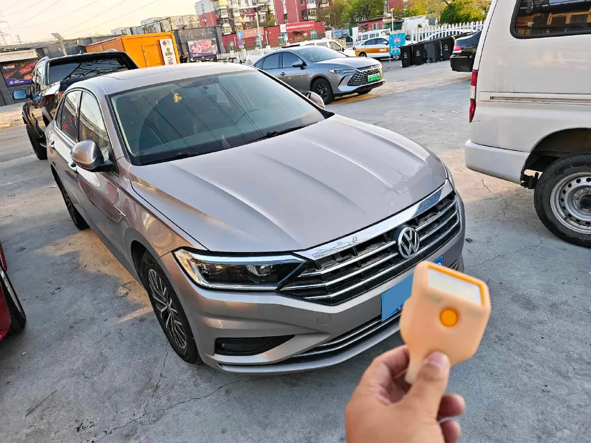 2019 Jeep Renegade 1.3T 173HP L4 7DCT,autocango,china used car exporter,china ev exporter,chinese used car exporter,chinese used ev exporter