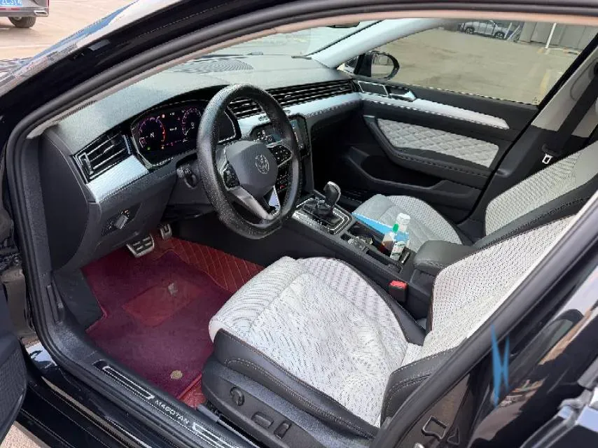 2023 Volkswagen Magotan 2.0T 186HP L4 7DCT,autocango,china used car exporter,china ev exporter,chinese used car exporter,chinese used ev exporter