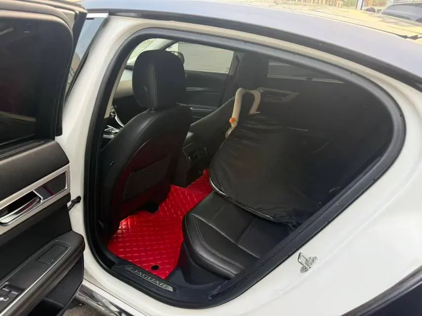 2019 Land Rover Discovery Sport 2.0T 200HP L4 9AT,autocango,china used car exporter,china ev exporter,chinese used car exporter,chinese used ev exporter