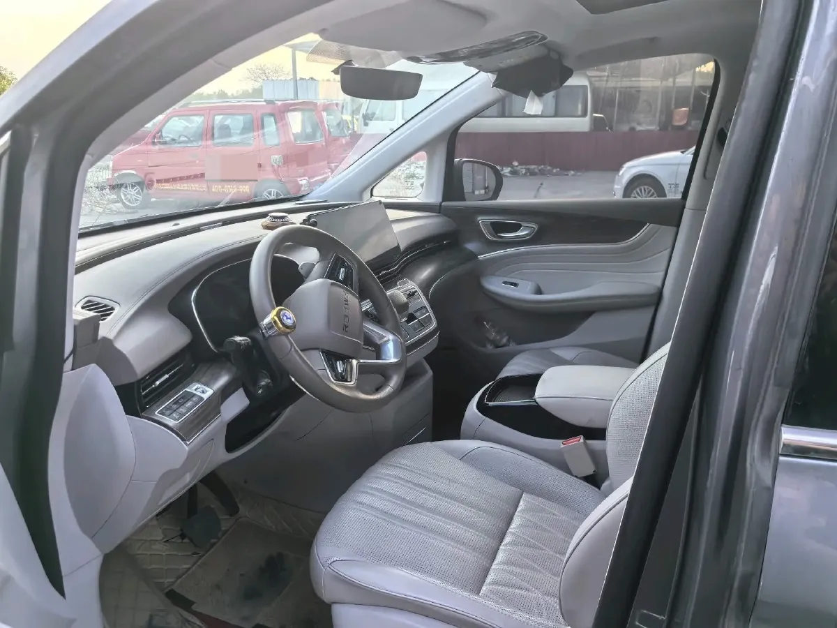 2023 Roewe iMAX8 2.0T 234HP L4 8AT,autocango,china used car exporter,china ev exporter,chinese used car exporter,chinese used ev exporter