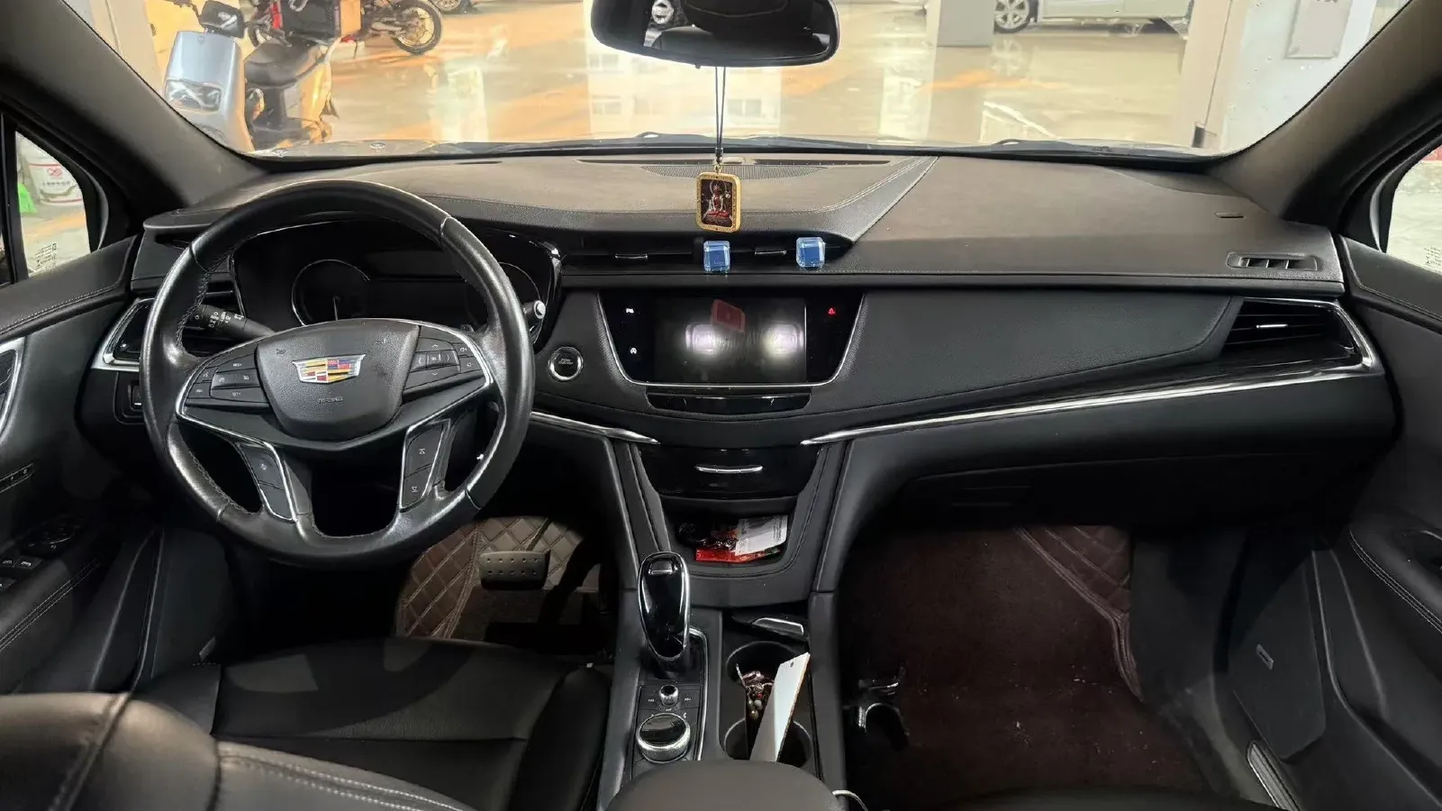 2021 Cadillac XT5 2.0T 237HP L4 9AT,autocango,china used car exporter,china ev exporter,chinese used car exporter,chinese used ev exporter