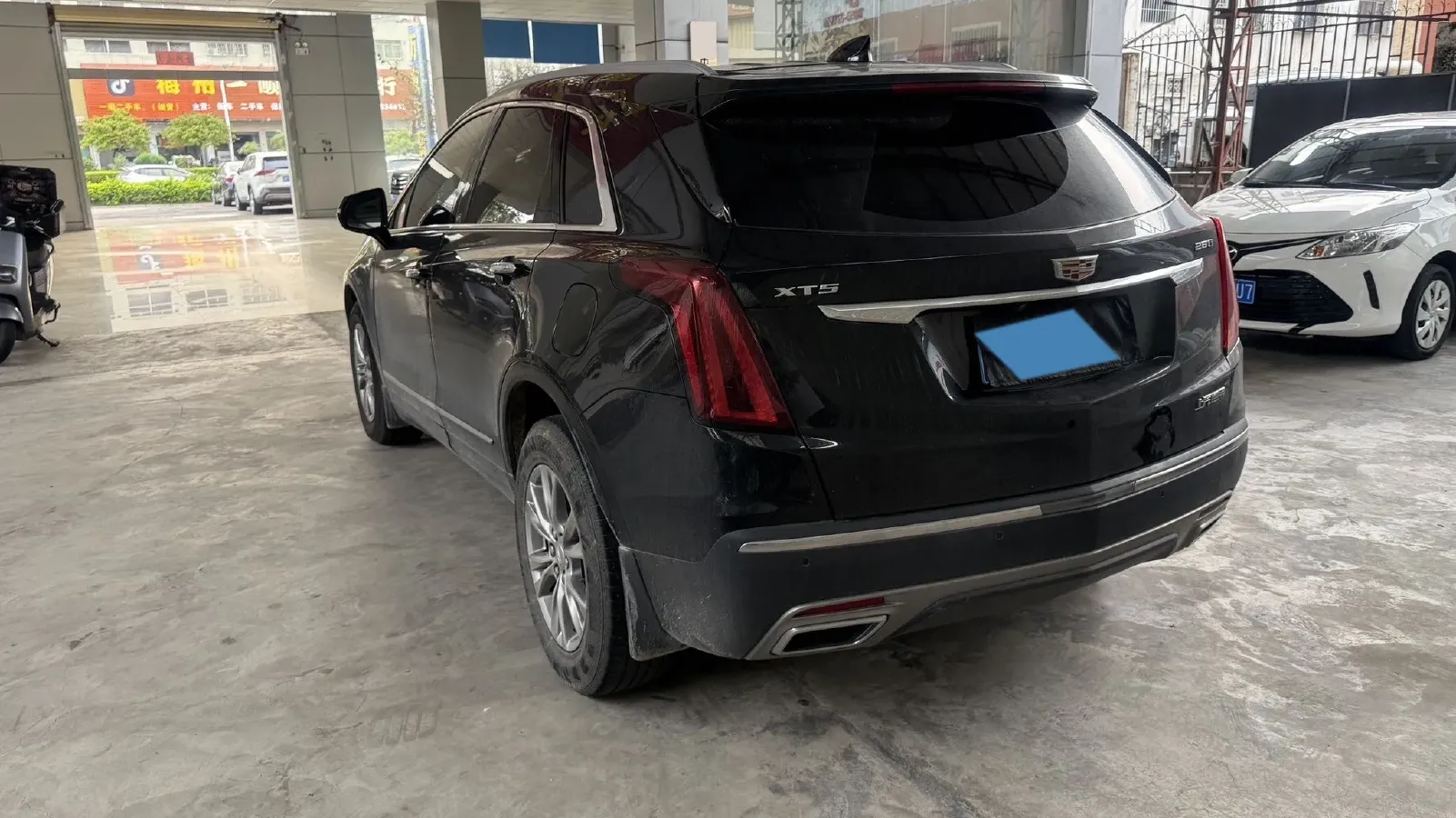 2021 Cadillac XT5 2.0T 237HP L4 9AT,autocango,china used car exporter,china ev exporter,chinese used car exporter,chinese used ev exporter