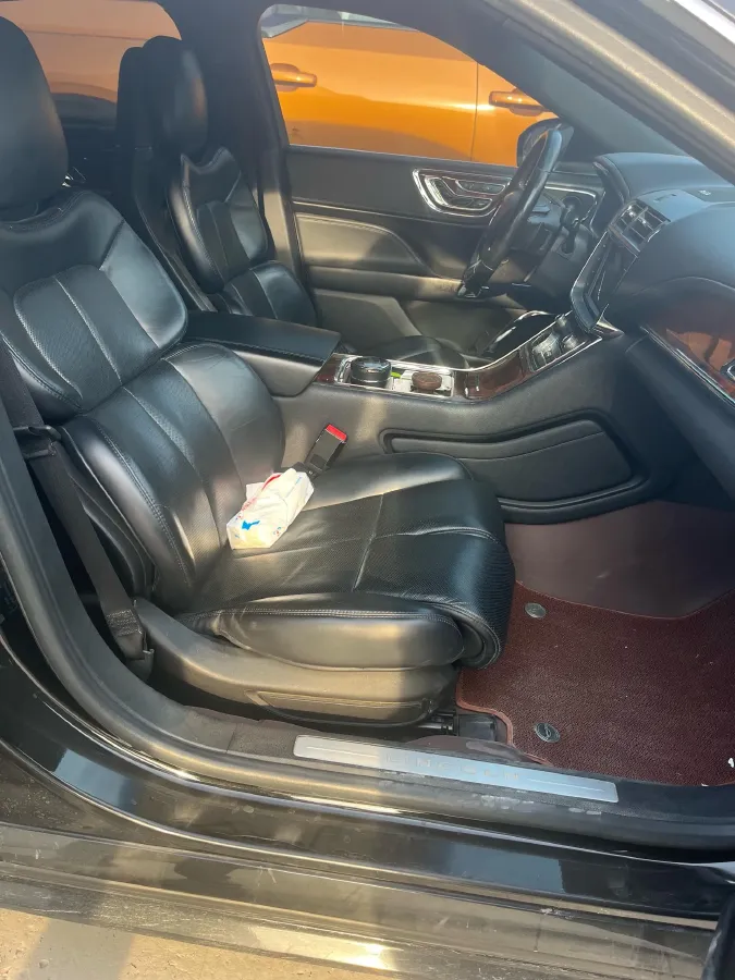 2019 Mercedes-Benz C Class 1.5T 184HP L4 9AT,autocango,china used car exporter,china ev exporter,chinese used car exporter,chinese used ev exporter