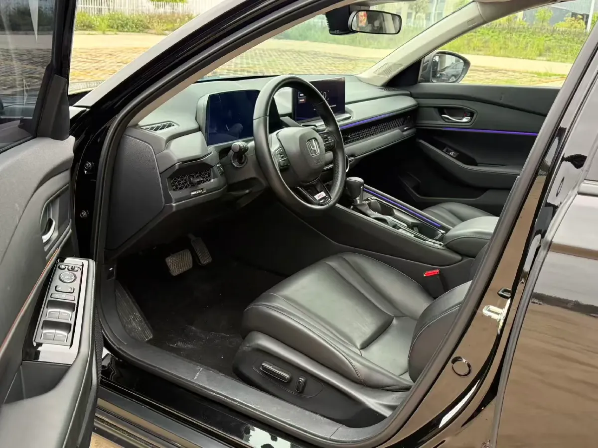 2023 Honda Accord 1.5T 192HP L4 CVT,autocango,china used car exporter,china ev exporter,chinese used car exporter,chinese used ev exporter