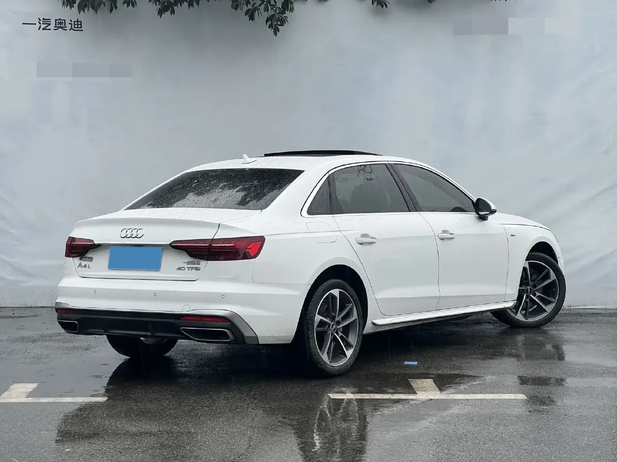 2023 Audi A4L 2.0T 190HP L4 7DCT,autocango,china used car exporter,china ev exporter,chinese used car exporter,chinese used ev exporter