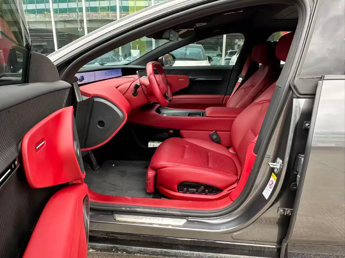 2025 Avatr 12 1.5T 156HP L4 REEV 39.05KWH,autocango,china used car exporter,china ev exporter,chinese used car exporter,chinese used ev exporter