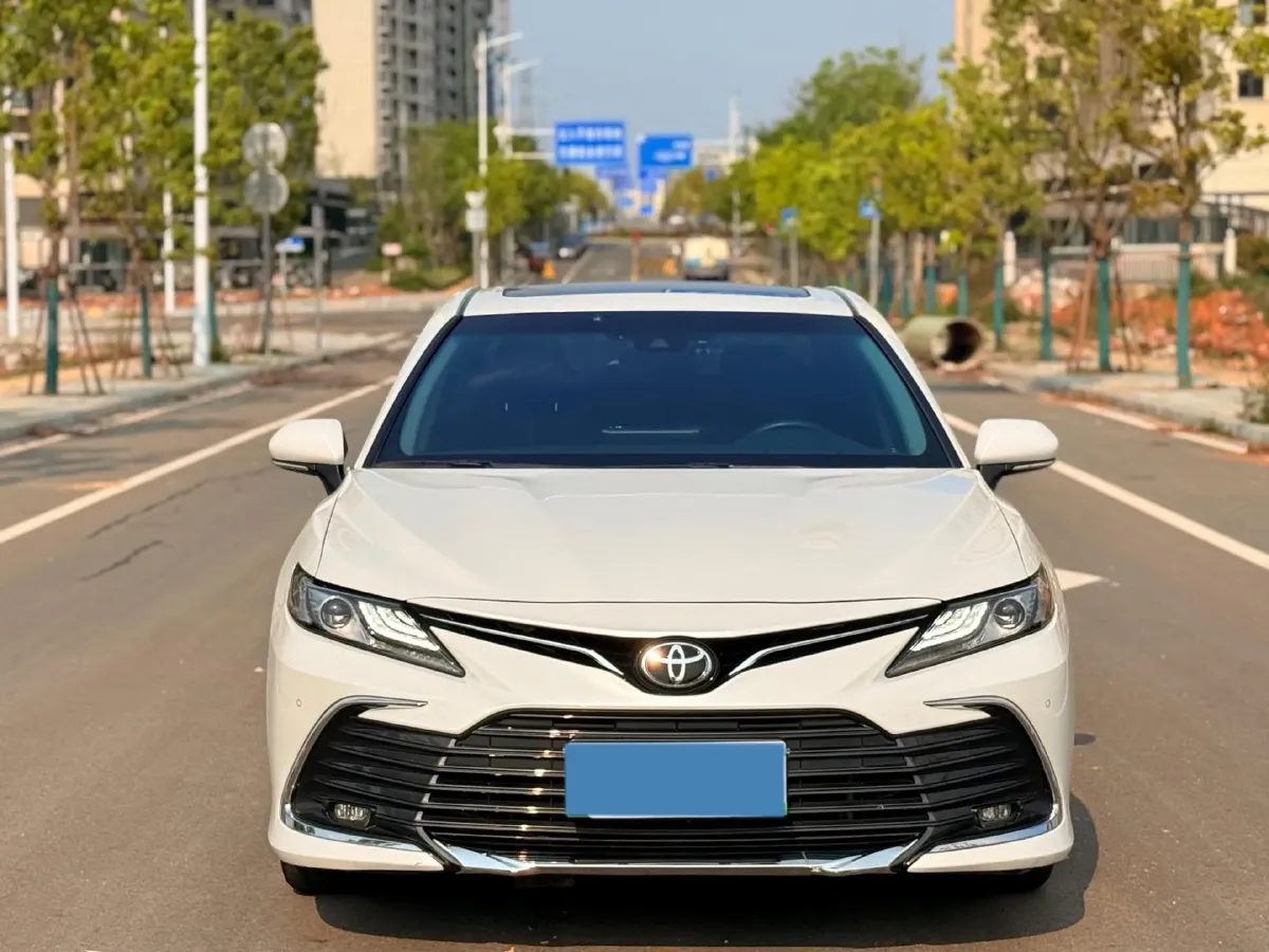 2023 Toyota Camry 2.0L 177HP L4 CVT,autocango,china used car exporter,china ev exporter,chinese used car exporter,chinese used ev exporter