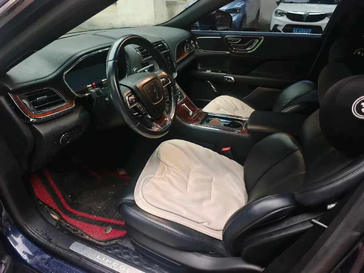 2017 Lincoln Continental 2.0T 261HP L4 6AT,autocango,china used car exporter,china ev exporter,chinese used car exporter,chinese used ev exporter