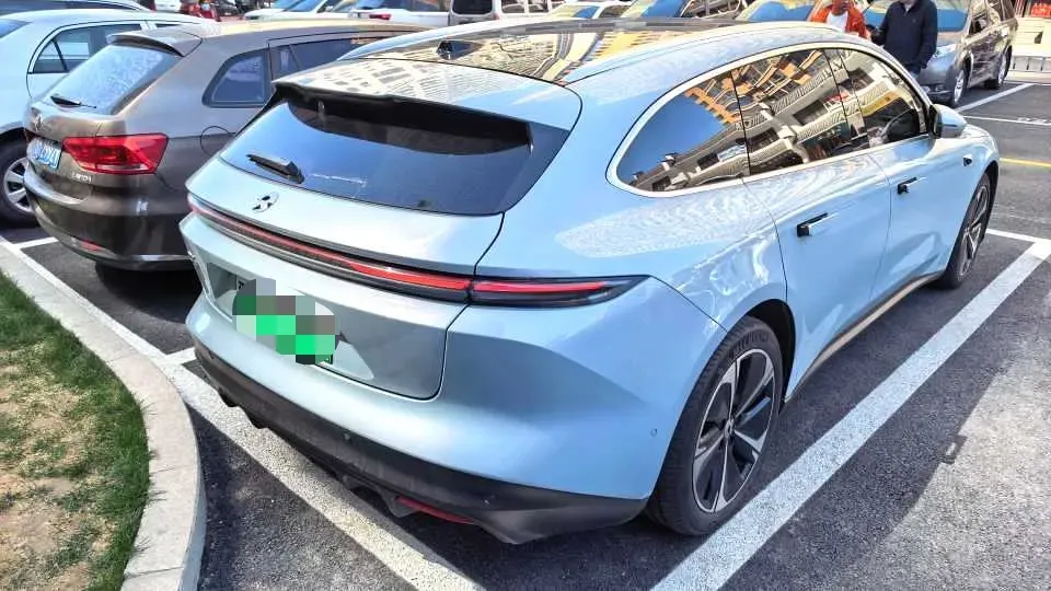 2023 NIO ET5T BEV 75KWH,autocango,china used car exporter,china ev exporter,chinese used car exporter,chinese used ev exporter