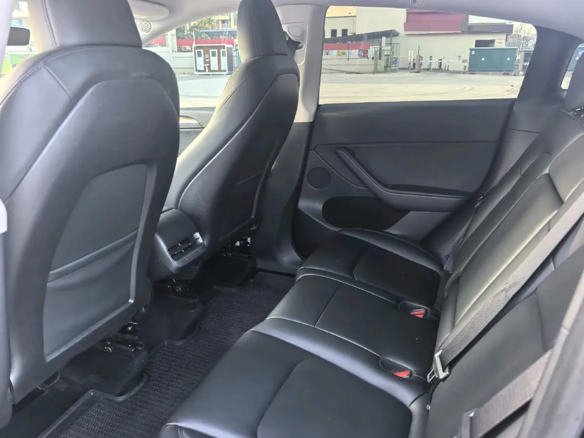 2022 Tesla Model Y BEV 60KWH,autocango,china used car exporter,china ev exporter,chinese used car exporter,chinese used ev exporter