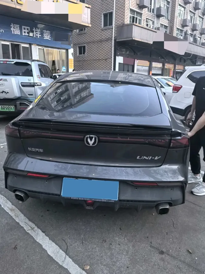 2022 ChangAn UNI-V 1.5T 188HP L4 7DCT,autocango,china used car exporter,china ev exporter,chinese used car exporter,chinese used ev exporter