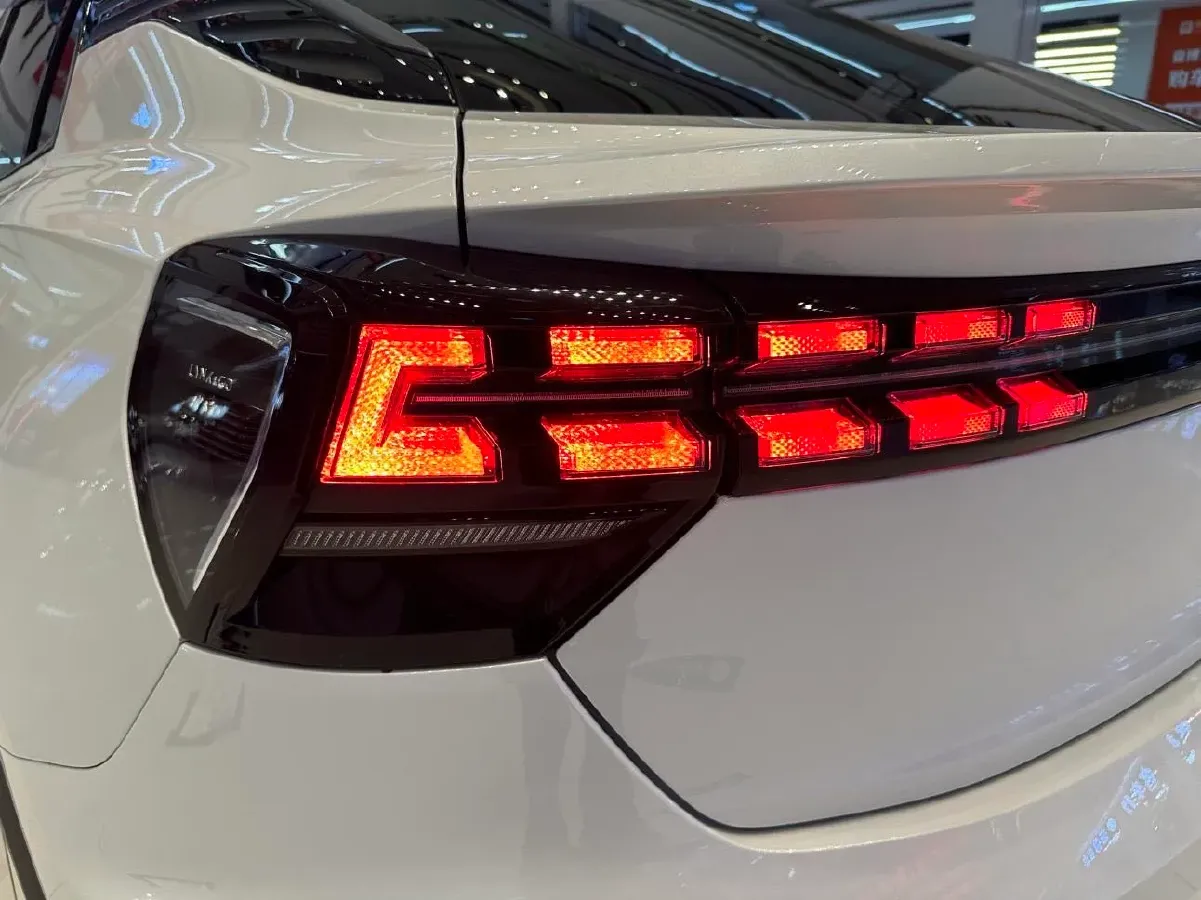 2020 LYNK&CO 05 2.0T 254HP L4 8AT,autocango,china used car exporter,china ev exporter,chinese used car exporter,chinese used ev exporter