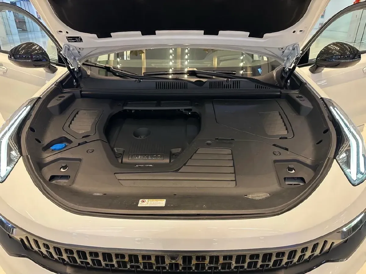 2020 LYNK&CO 05 2.0T 254HP L4 8AT,autocango,china used car exporter,china ev exporter,chinese used car exporter,chinese used ev exporter