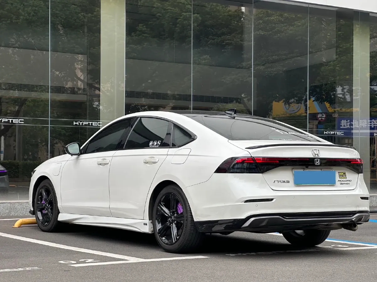 2023 Honda Accord 2.0L 148HP L4 E-CVT PHEV 17.7KWH,autocango,china used car exporter,china ev exporter,chinese used car exporter,chinese used ev exporter