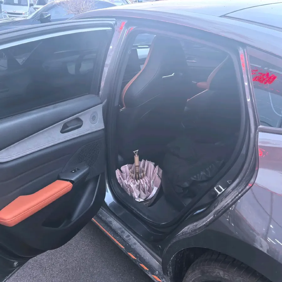 2025 ChangAn UNI-V 2.0T 245HP L4 8AT,autocango,china used car exporter,china ev exporter,chinese used car exporter,chinese used ev exporter