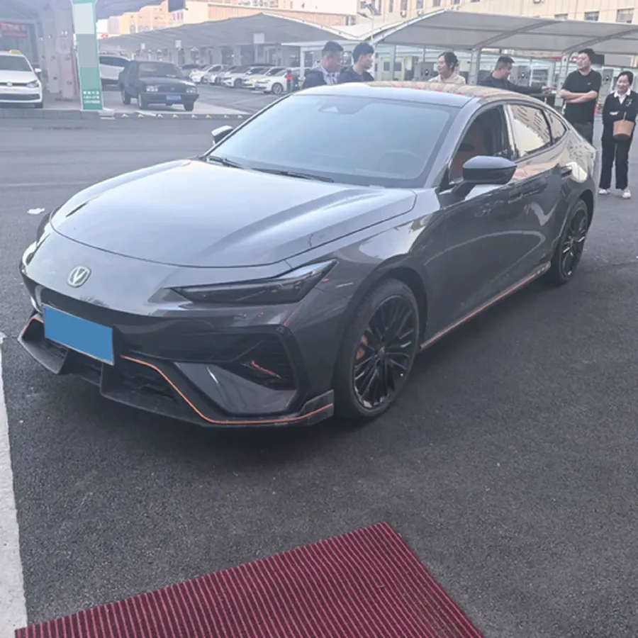 2025 ChangAn UNI-V 2.0T 245HP L4 8AT,autocango,china used car exporter,china ev exporter,chinese used car exporter,chinese used ev exporter