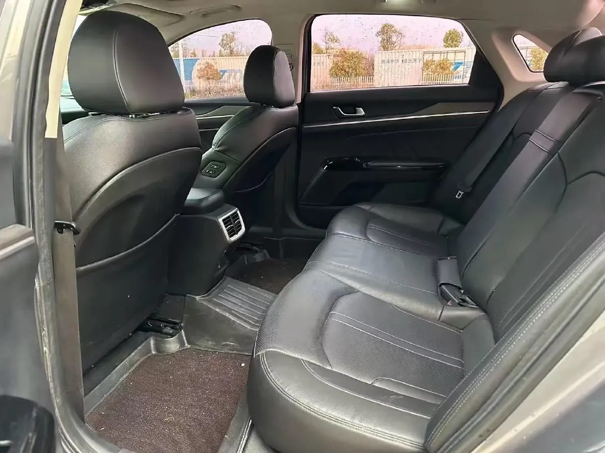 2021 Toyota Camry 2.0L 178HP L4 CVT,autocango,china used car exporter,china ev exporter,chinese used car exporter,chinese used ev exporter