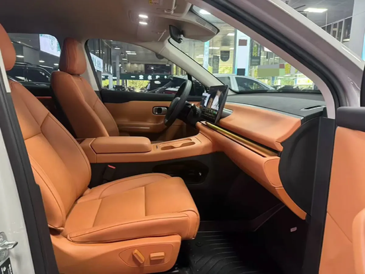 2024 Leapmotor C10 BEV 69.9KWH,autocango,china used car exporter,china ev exporter,chinese used car exporter,chinese used ev exporter