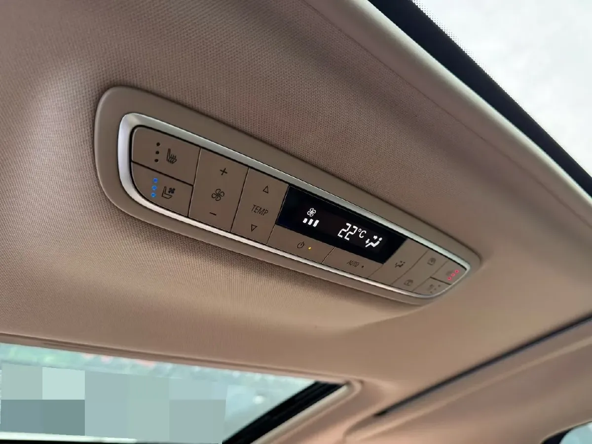 2018 Buick GL8 2.0T 260HP L4 6AT,autocango,china used car exporter,china ev exporter,chinese used car exporter,chinese used ev exporter