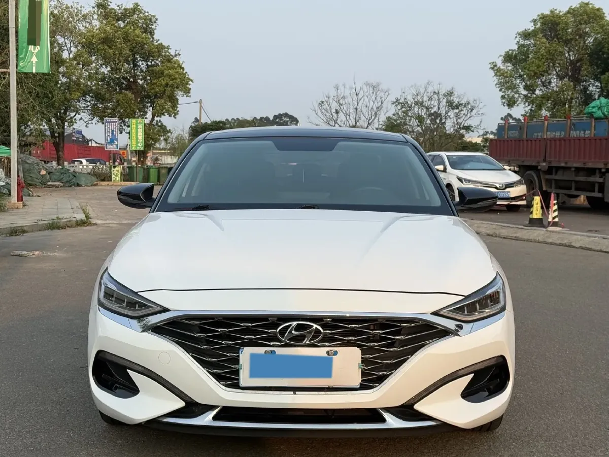 2019 Hyundai La Festa 1.6T 204HP L4 7DCT,autocango,china used car exporter,china ev exporter,chinese used car exporter,chinese used ev exporter