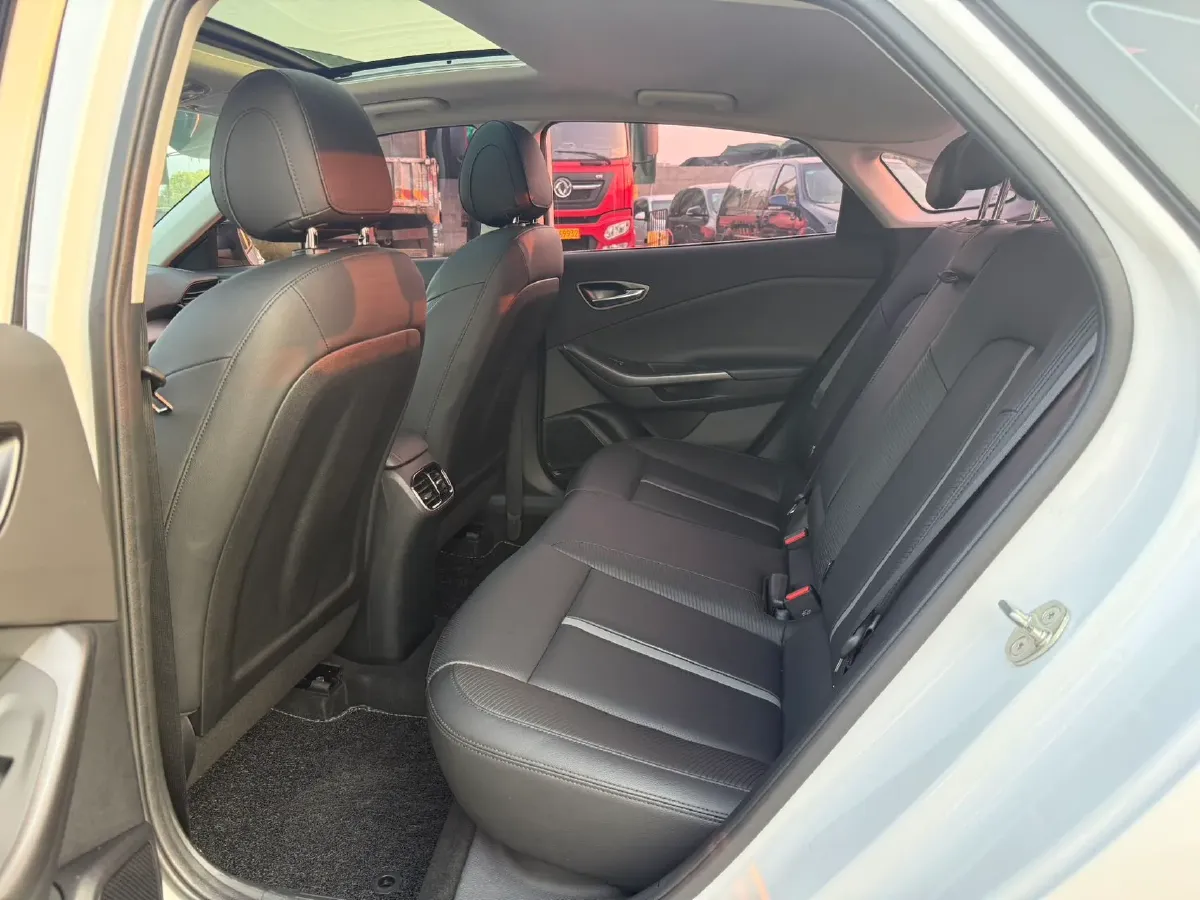 2019 Hyundai La Festa 1.6T 204HP L4 7DCT,autocango,china used car exporter,china ev exporter,chinese used car exporter,chinese used ev exporter