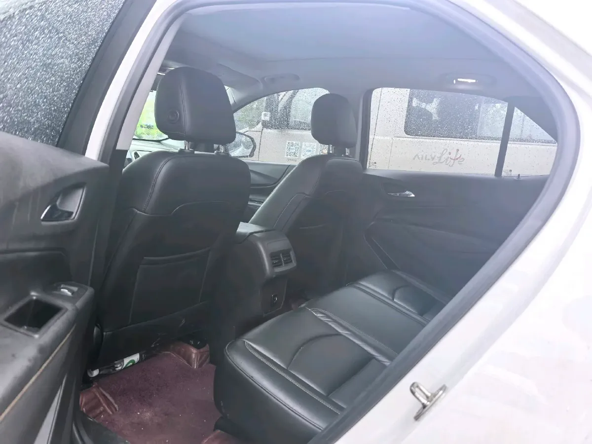 2018 Chevrolet Equinox 2.0T 260HP L4 9AT,autocango,china used car exporter,china ev exporter,chinese used car exporter,chinese used ev exporter