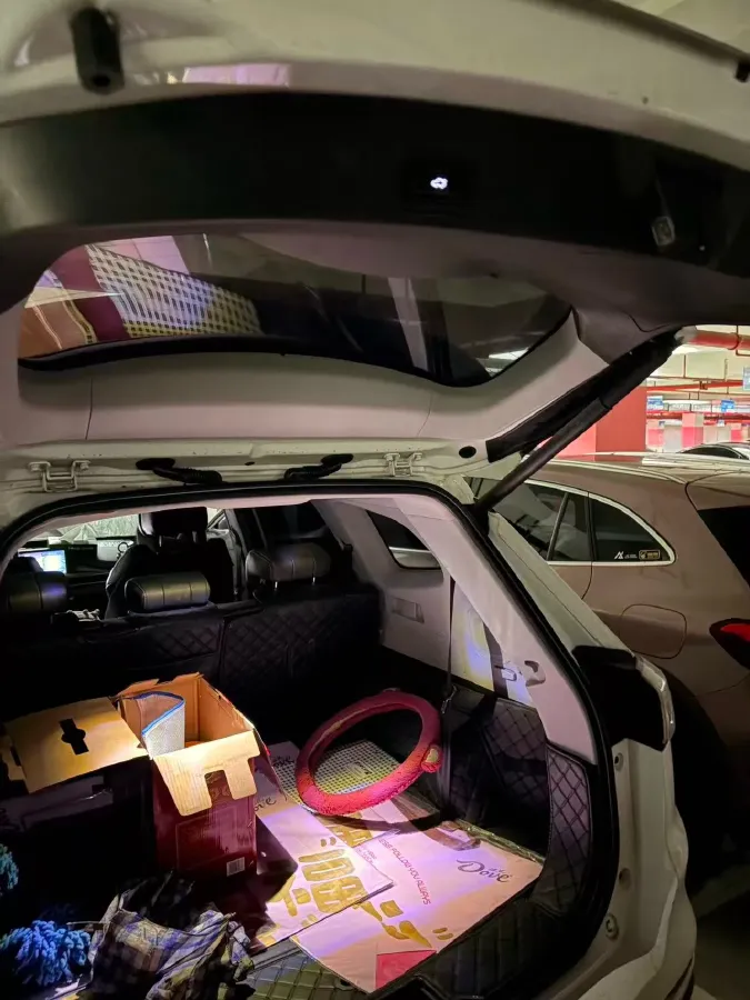 2022 ChangAn CS75 Plus 1.5T 178HP L4 6AT,autocango,china used car exporter,china ev exporter,chinese used car exporter,chinese used ev exporter