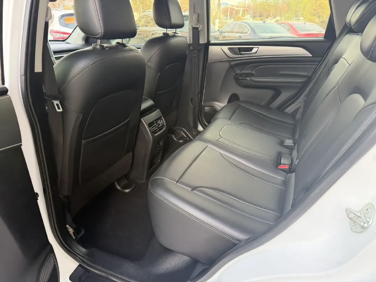 2022 Haval H6 1.5T 184HP L4 7DCT,autocango,china used car exporter,china ev exporter,chinese used car exporter,chinese used ev exporter