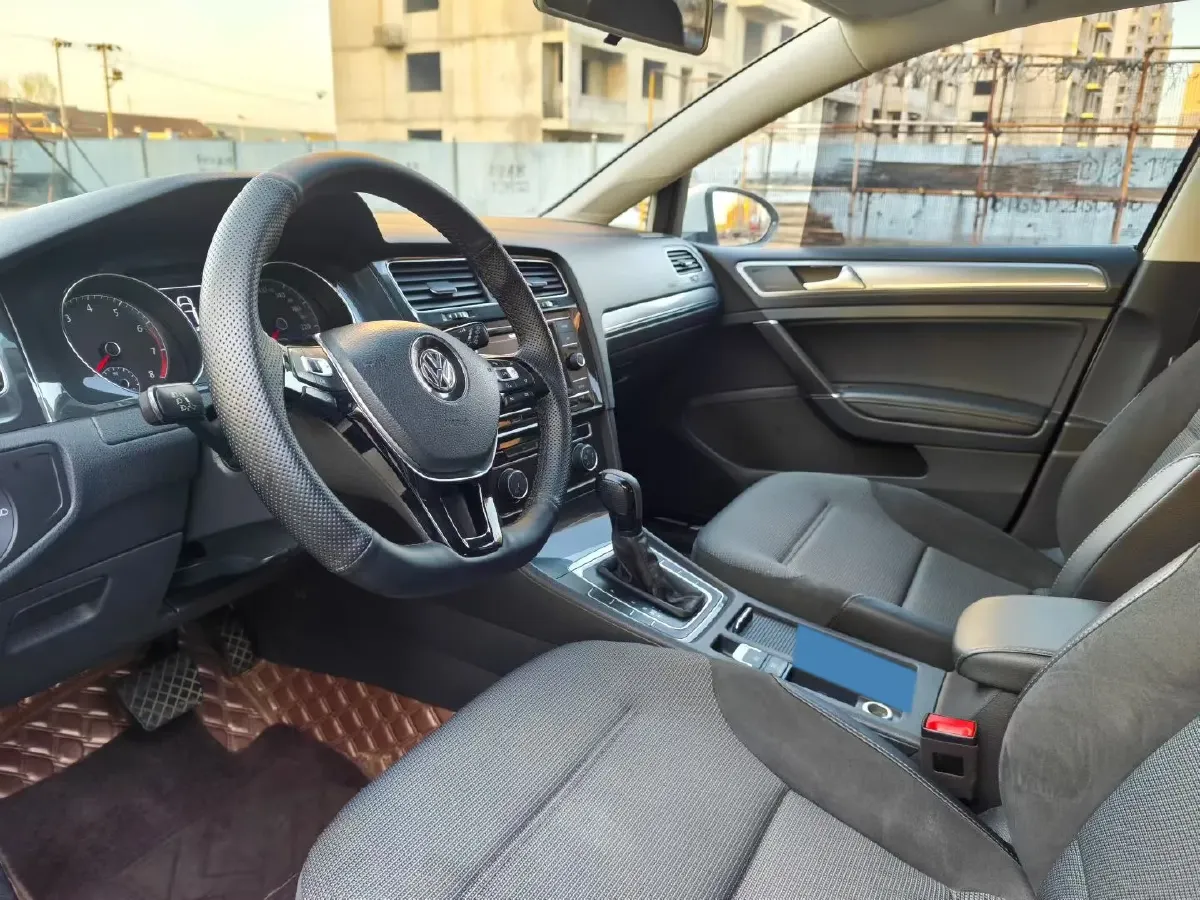 2018 Volkswagen Golf 1.6L 110HP L4 6AT,autocango,china used car exporter,china ev exporter,chinese used car exporter,chinese used ev exporter