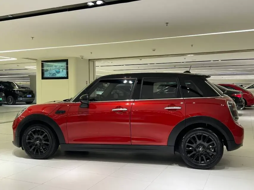 2016 MINI MINI 1.5T 136HP L3 6AT,autocango,china used car exporter,china ev exporter,chinese used car exporter,chinese used ev exporter