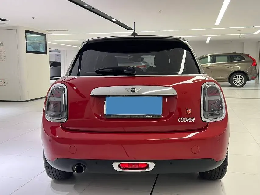 2016 MINI MINI 1.5T 136HP L3 6AT,autocango,china used car exporter,china ev exporter,chinese used car exporter,chinese used ev exporter