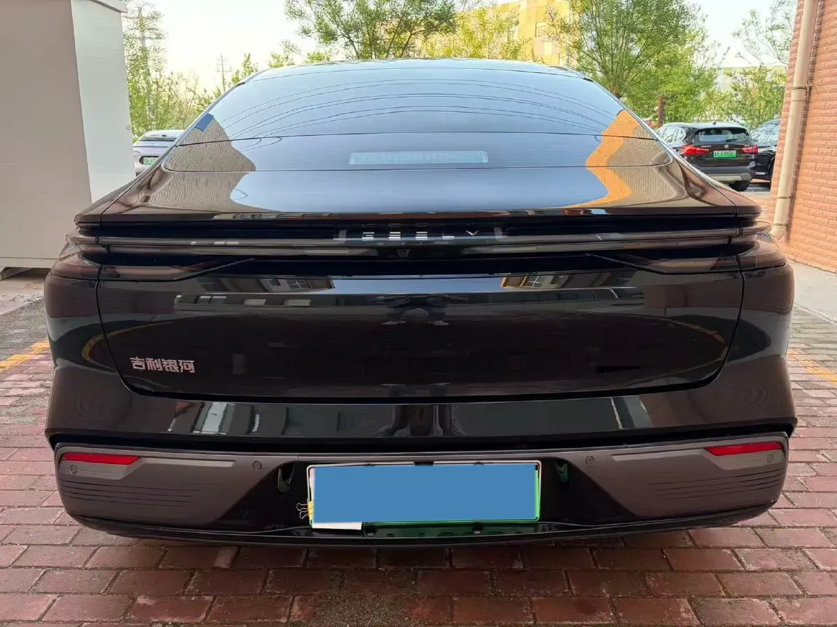 2025 Geely Galaxy Starshine 8 1.5T 163HP L4 3DHT PHEV 27.69KWH,autocango,china used car exporter,china ev exporter,chinese used car exporter,chinese used ev exporter