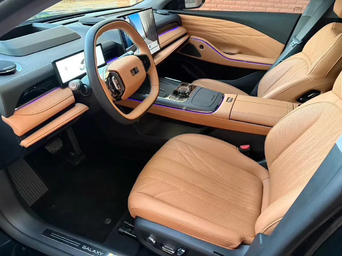 2025 Geely Galaxy Starshine 8 1.5T 163HP L4 3DHT PHEV 27.69KWH,autocango,china used car exporter,china ev exporter,chinese used car exporter,chinese used ev exporter