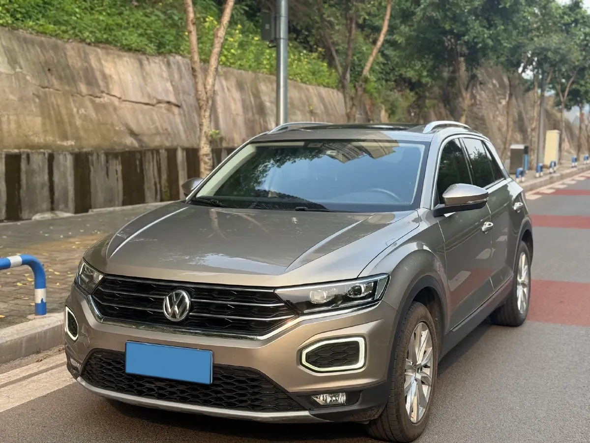 2020 Volkswagen T-Roc 1.4T 131HP L4 7DCT,autocango,china used car exporter,china ev exporter,chinese used car exporter,chinese used ev exporter