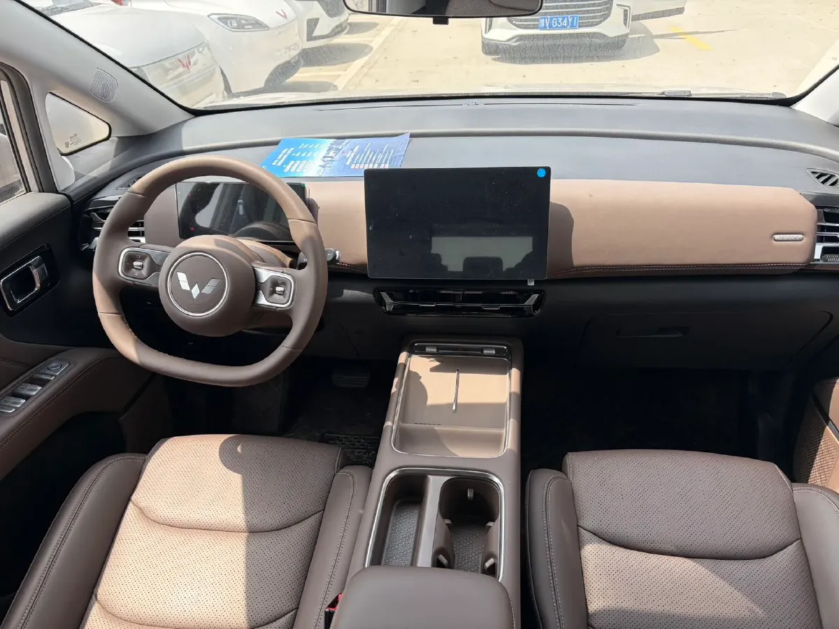 2025 Geely Galaxy L6 1.5L 112HP L4 1DHT PHEV 19.09KWH,autocango,china used car exporter,china ev exporter,chinese used car exporter,chinese used ev exporter