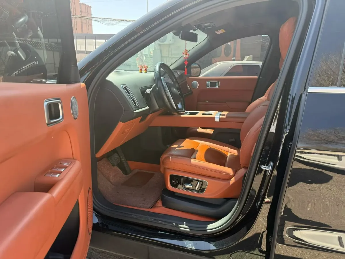 2024 Volvo S60 2.0T 197HP L4 7DCT,autocango,china used car exporter,china ev exporter,chinese used car exporter,chinese used ev exporter