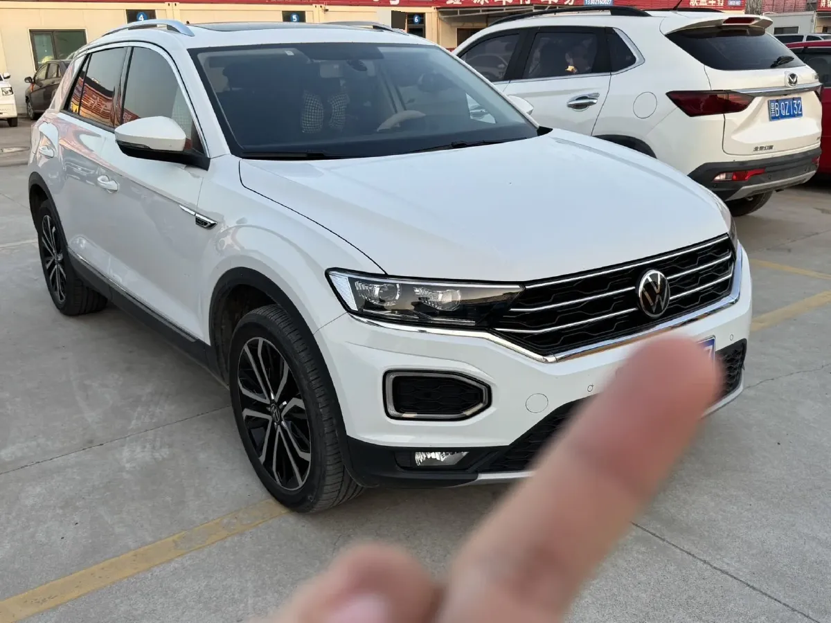 2022 Volkswagen T-Roc 1.4T 150HP L4 7DCT,autocango,china used car exporter,china ev exporter,chinese used car exporter,chinese used ev exporter