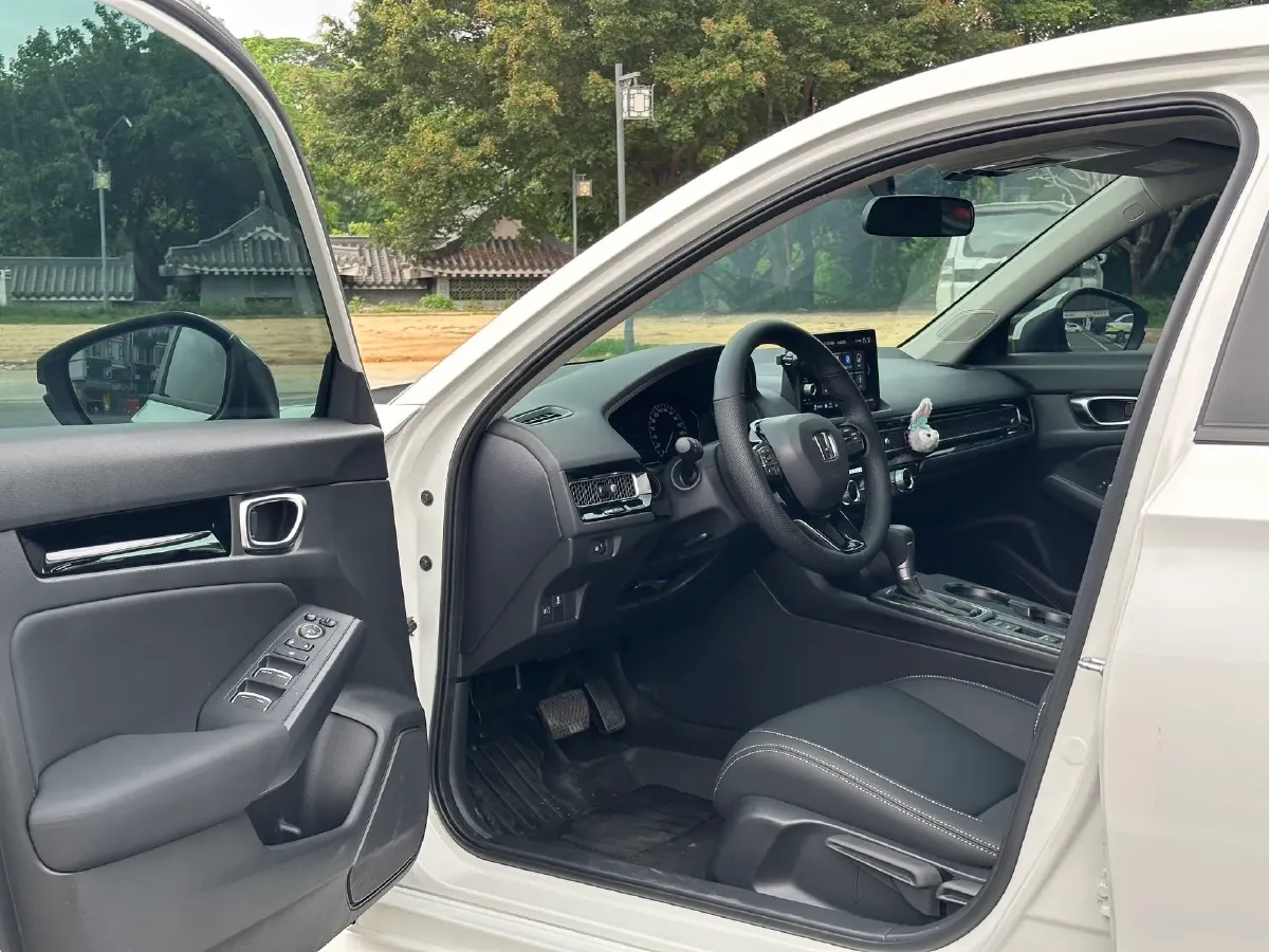 2023 Honda Civic 1.5T 182HP L4 CVT,autocango,china used car exporter,china ev exporter,chinese used car exporter,chinese used ev exporter