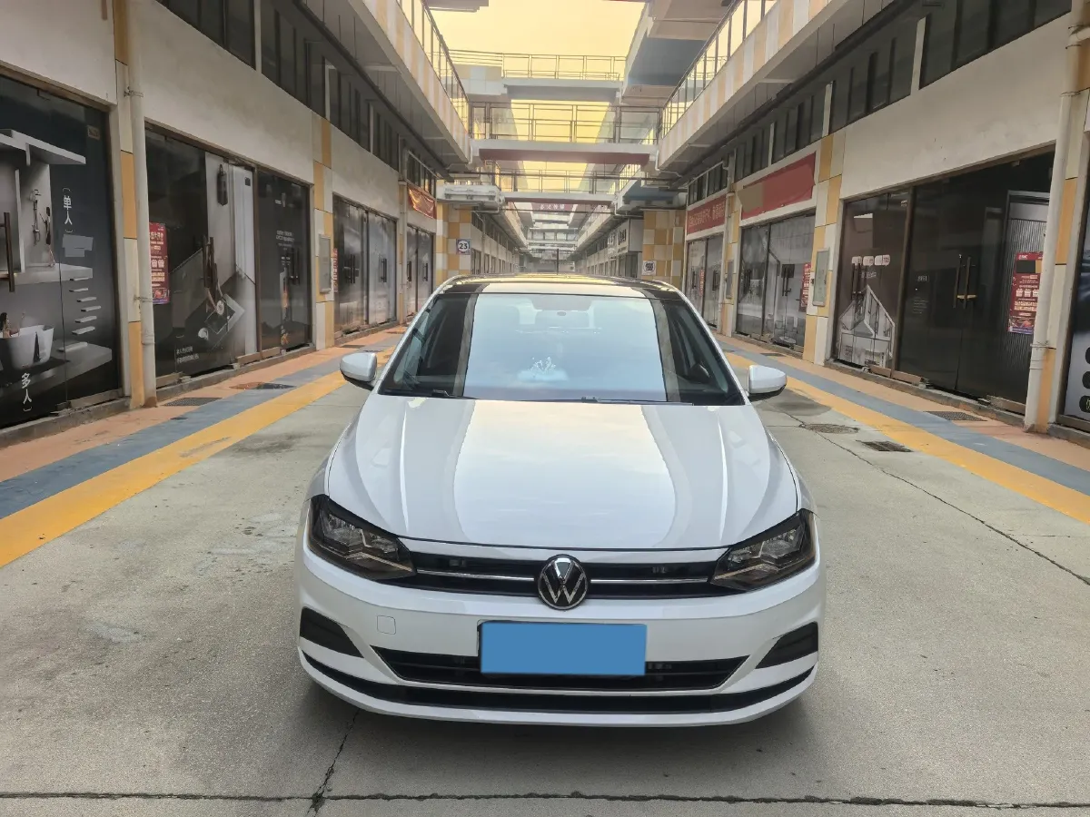 2023 Volkswagen Polo 1.5L 113HP L4 6AT,autocango,china used car exporter,china ev exporter,chinese used car exporter,chinese used ev exporter
