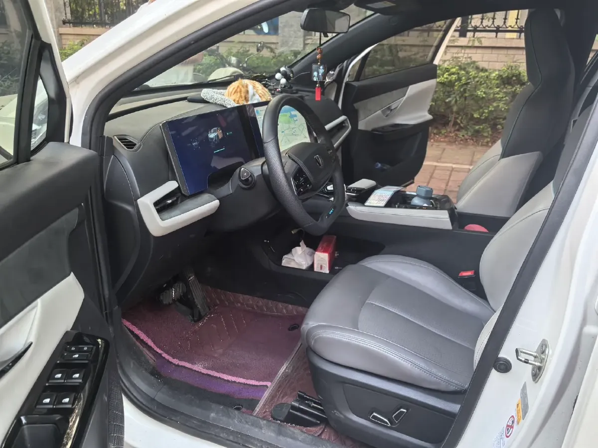 2023 ChangAn UNI-T 1.5T 188HP L4 7DCT,autocango,china used car exporter,china ev exporter,chinese used car exporter,chinese used ev exporter